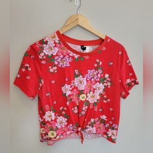 Woman's Floral Crop Top